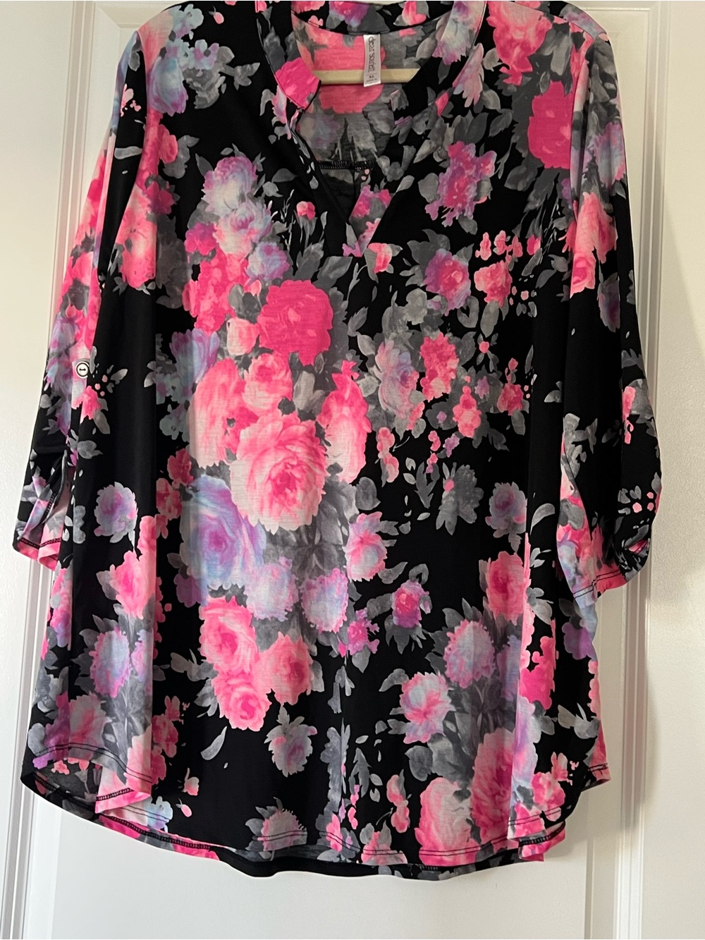 Dear Scarlett Floral V-Neck Tunic - Hot Pink & Black